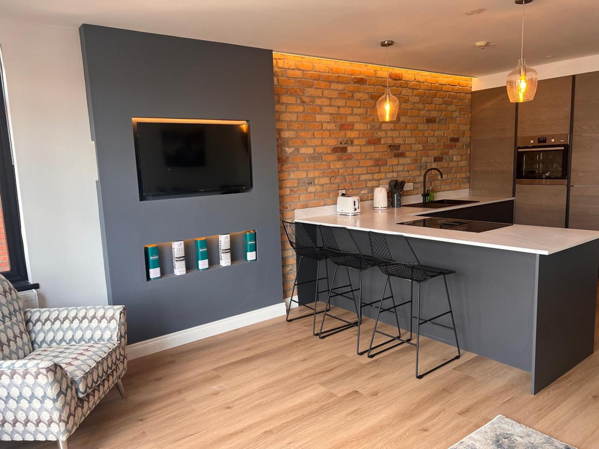 Escape Ordinary In Belfast Apartment Екстериор снимка